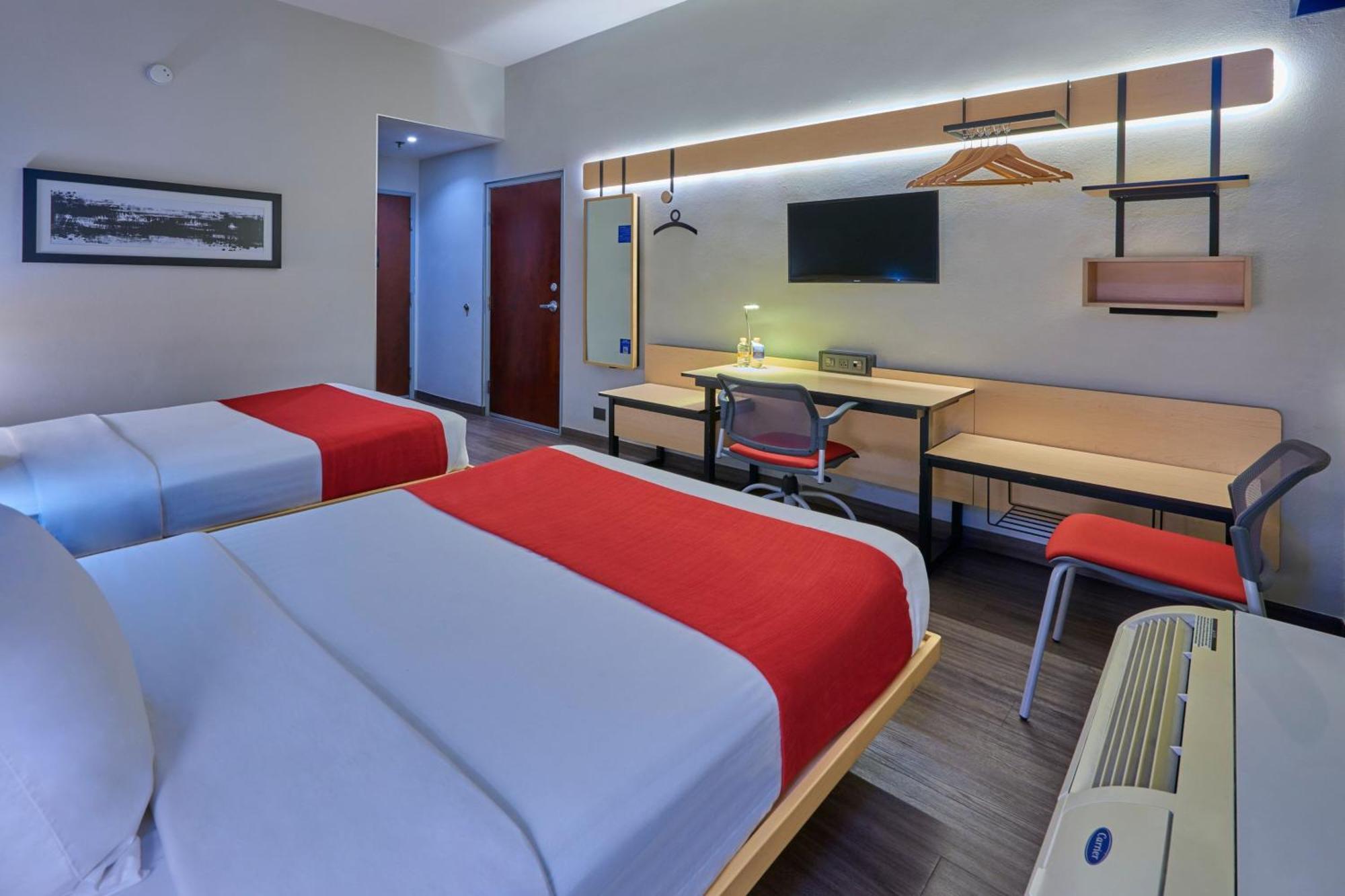 City Express By Marriott Chihuahua Buitenkant foto