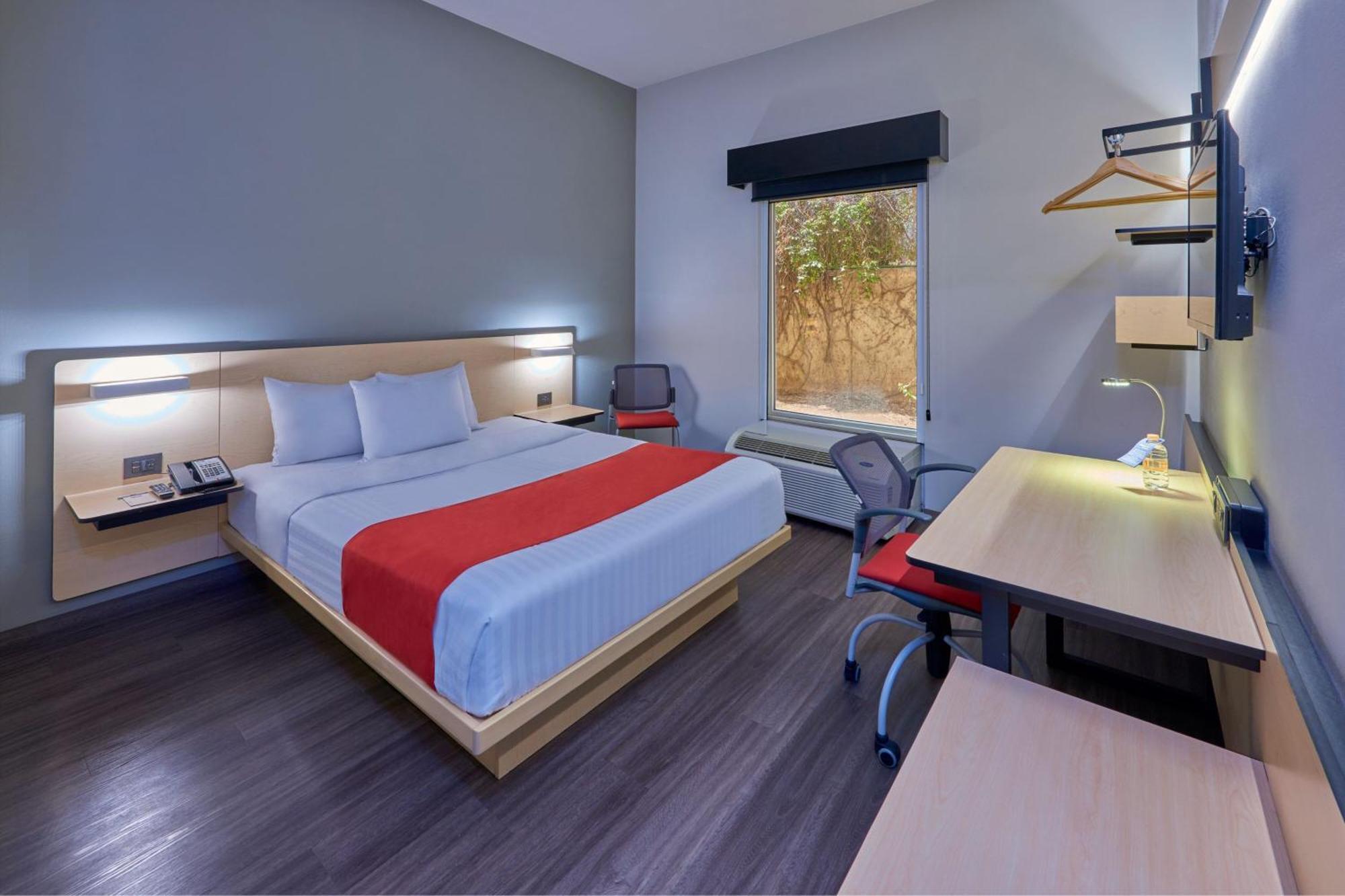 City Express By Marriott Chihuahua Buitenkant foto