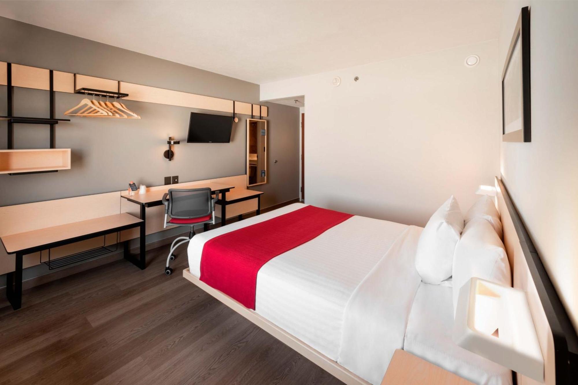 City Express By Marriott Chihuahua Buitenkant foto