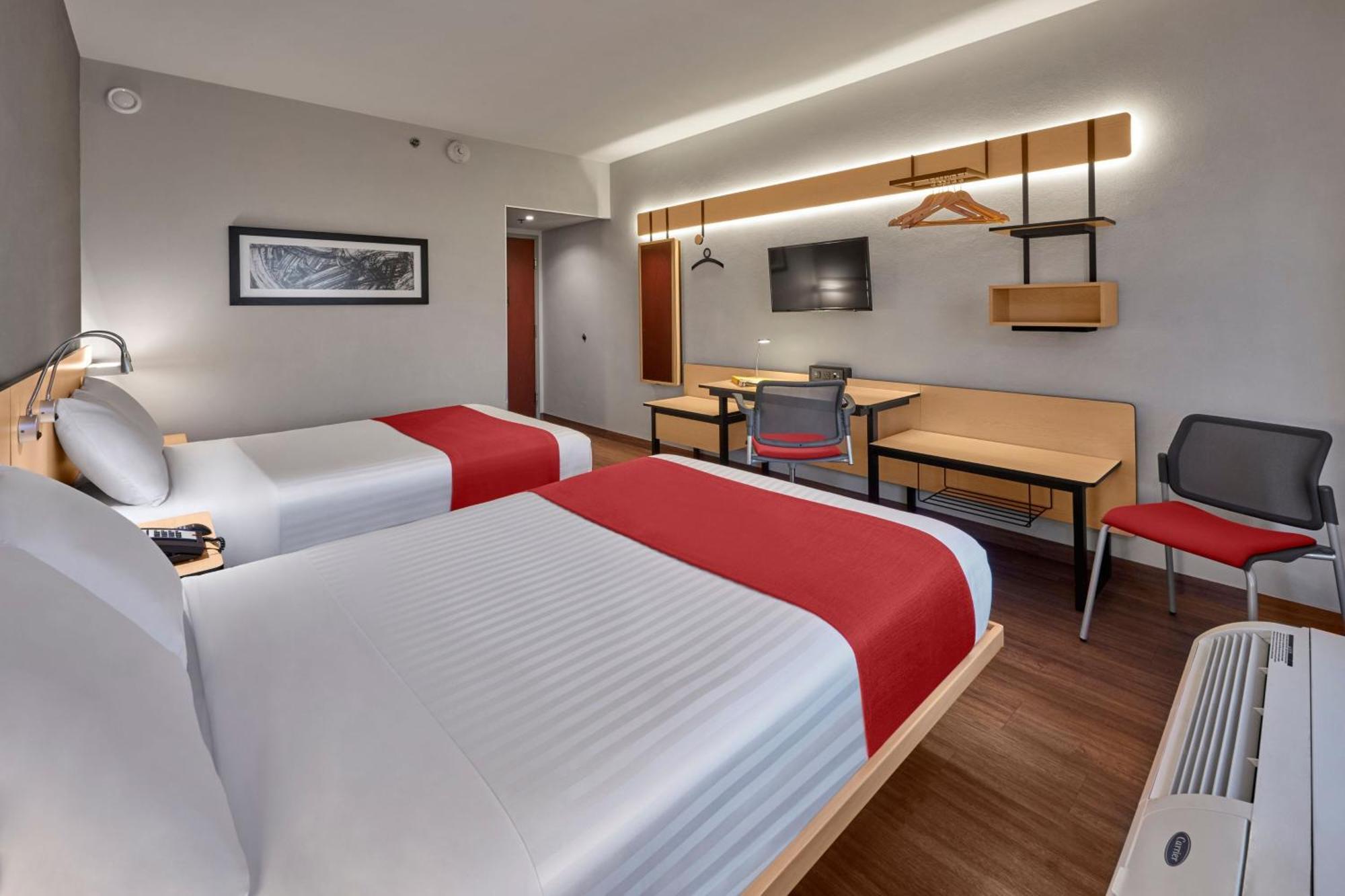 City Express By Marriott Chihuahua Buitenkant foto