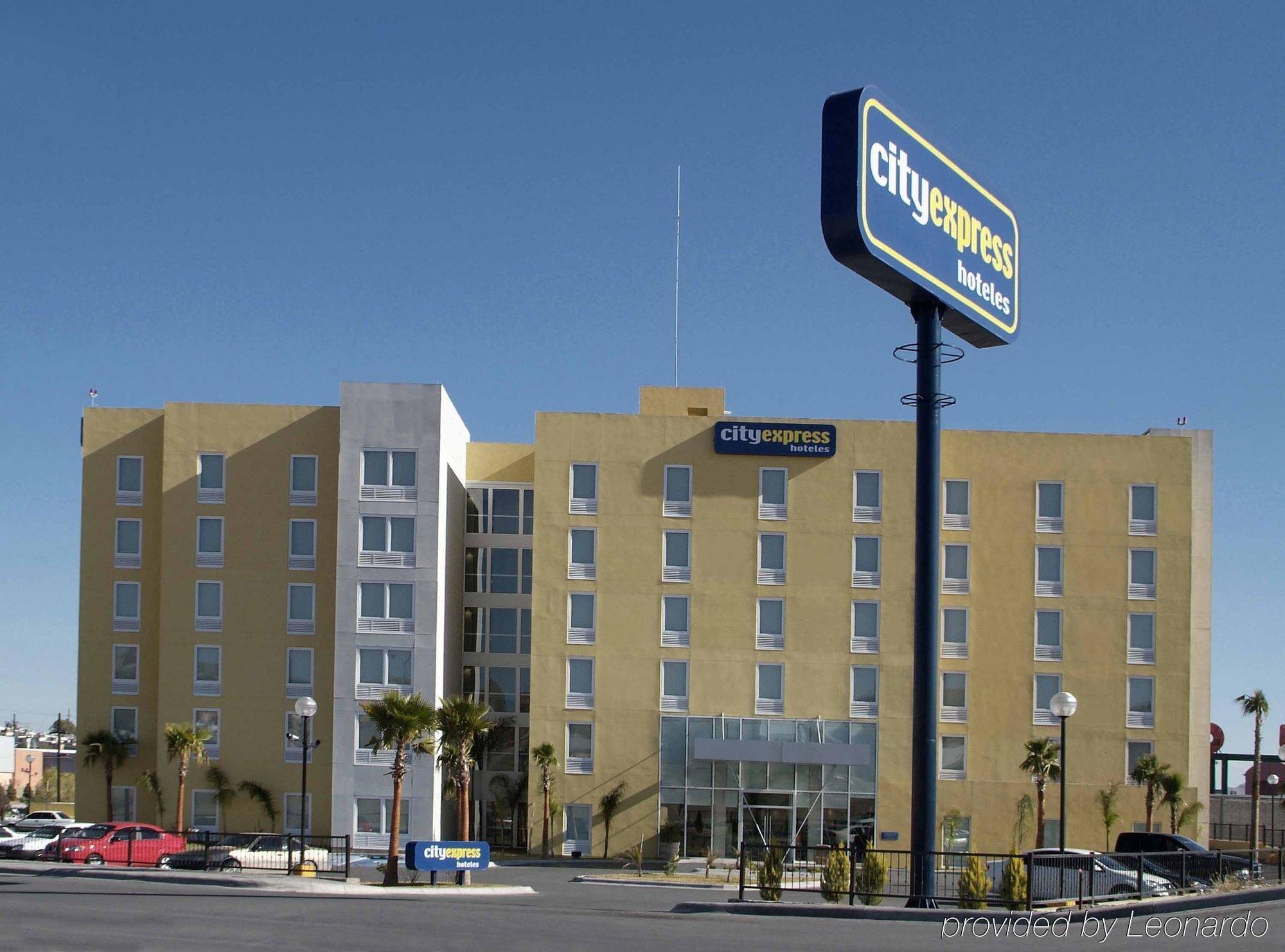 City Express By Marriott Chihuahua Buitenkant foto